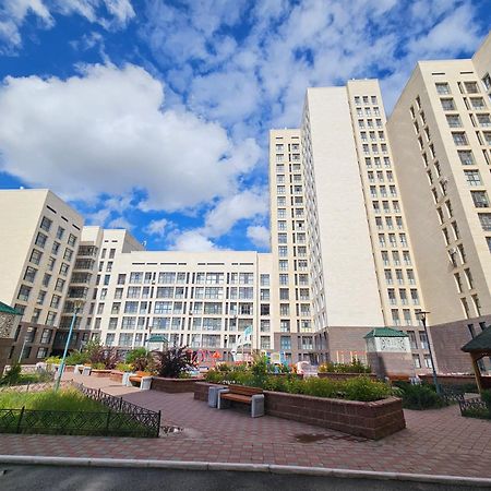 Ernaz Plus Apartments: Promenade Expo Astana Luaran gambar