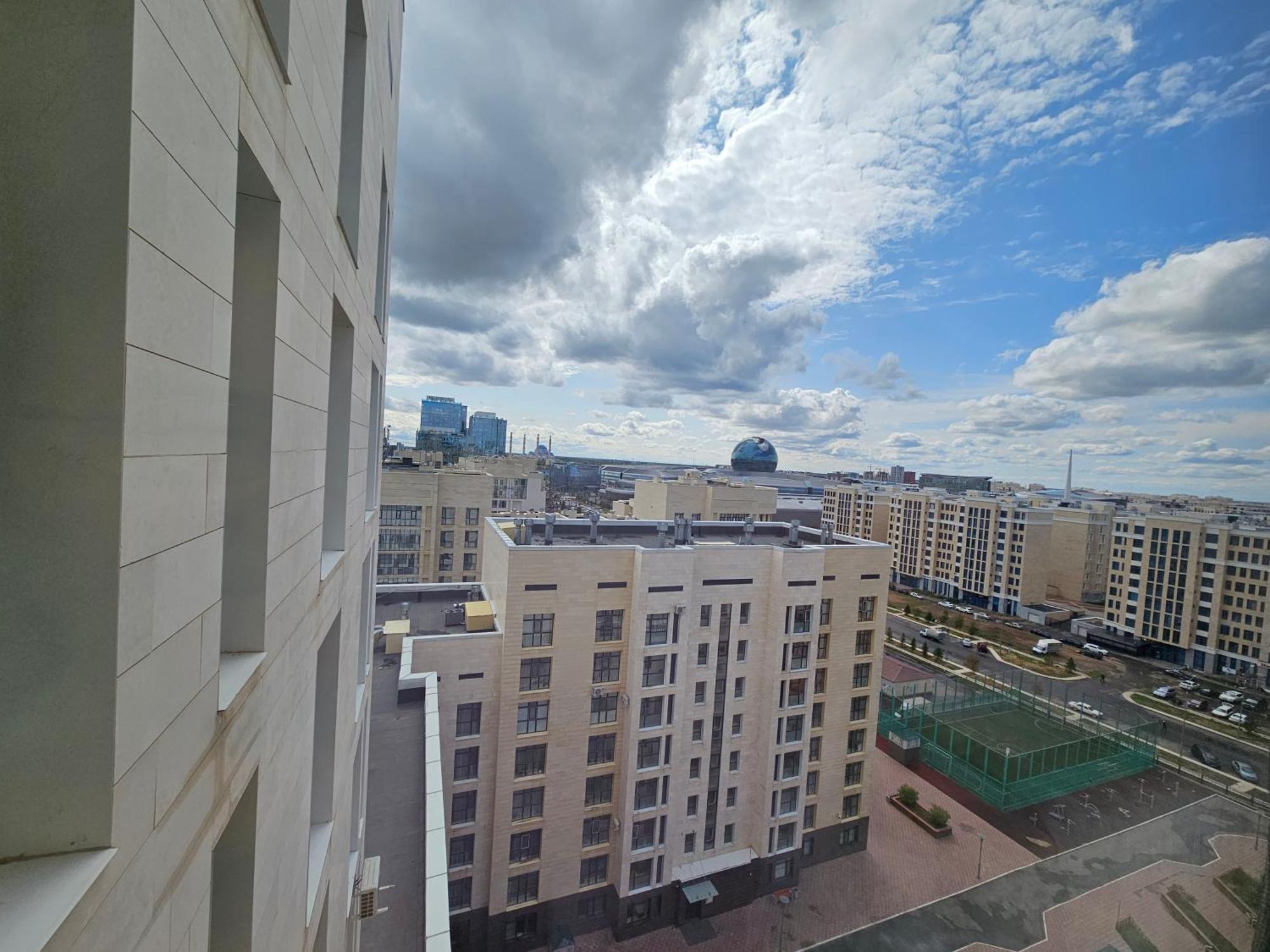 Ernaz Plus Apartments: Promenade Expo Astana Luaran gambar